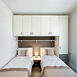C Palace - Carraro Immobiliare - Family Apartment