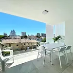 C Palace - Carraro Immobiliare - Family Apartment *